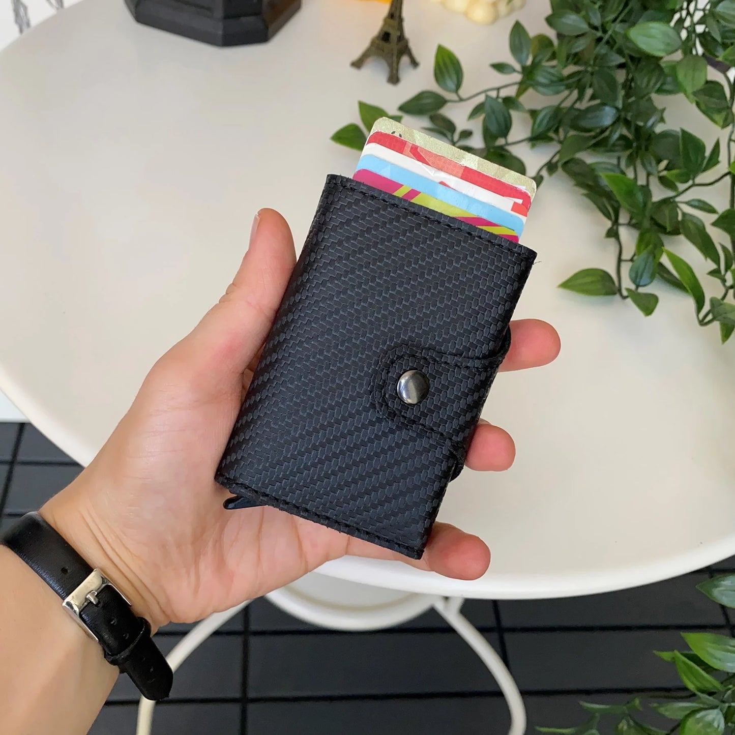 Medusa - Carbon Fiber Leather RFID Protection Pop-Up Mechanism Card Holder/Wallet